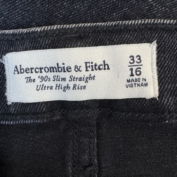 Abercrombie & Fitch women’s 90s Slim Straight Ultra High Rise Black Jean - Picture 6 of 10